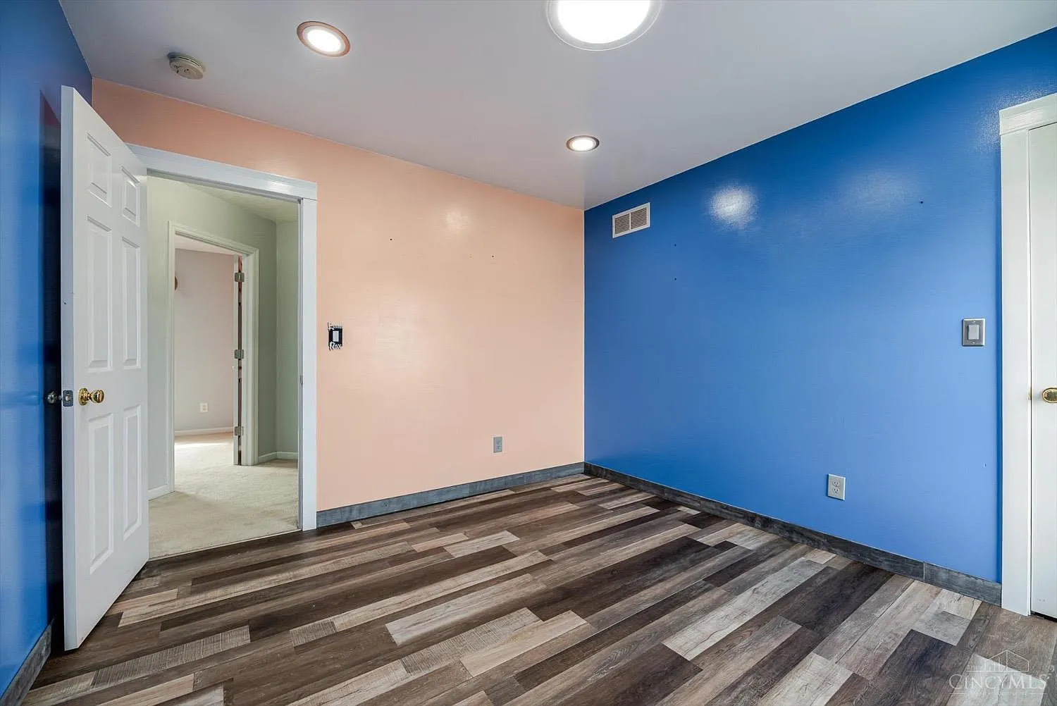 4th bedroom